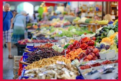 Visita al mercado local y experiencia gastronómica en la casa de un local en Turín