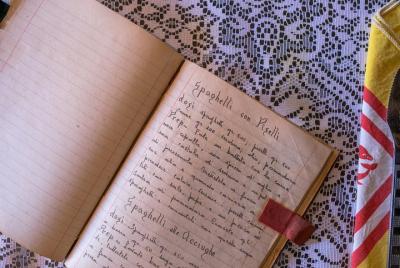 Experiencia gastronómica en la casa de un local en Venecia con cocina en vivo