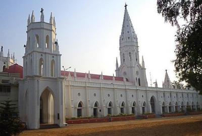 Basílica De Nuestra Señora De Lourdes, Poondi De Trichy