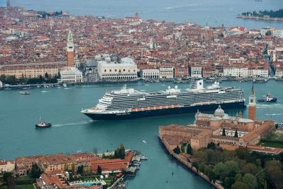 Traslado compartido a la llegada hasta Venecia: desde el puerto de cruceros Marittima hasta el centro de Venecia