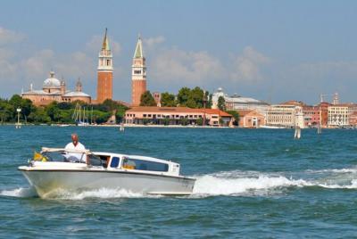 Traslado compartido de Venecia desde el aeropuerto al centro de la ciudad
