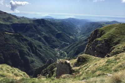 Tour privado a pie por Lessinia y el arte del queso