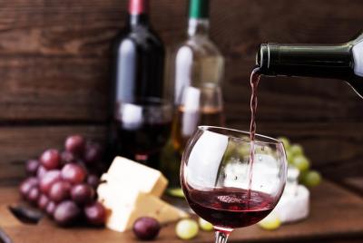 Verona en 3 vinos: degustación exclusiva de vinos con un experto y maridaje