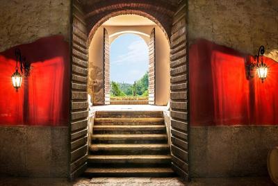 Tour del vino Amarone al atardecer: 1 bodega con cena