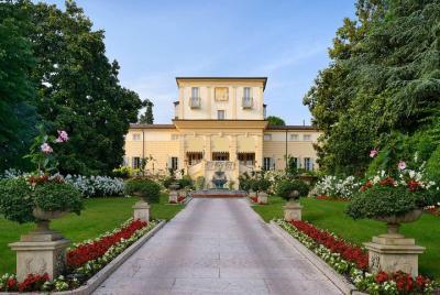 Excursión de 2,5 horas al arte contemporáneo de Villa Amistà y degustación de vinos de Verona