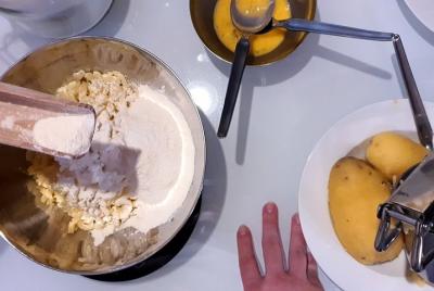 Los secretos de mi abuela haciendo ñoquis