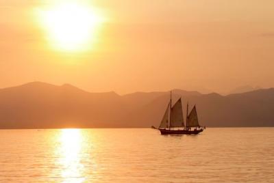 Sunset Cruise en un velero