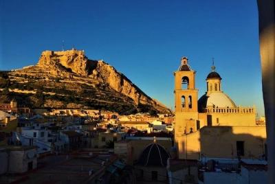 Medio día en Alicante con aperitivo y tapa  Medio día en Alicante con aperitivo y tapa