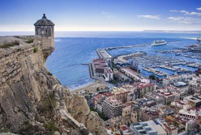 Descubre los aspectos más destacados de la ciudad de Alicante en un tour privado de día completo Descubre los aspectos más destacados de la ciudad de Alicante en un tour privado de día completo