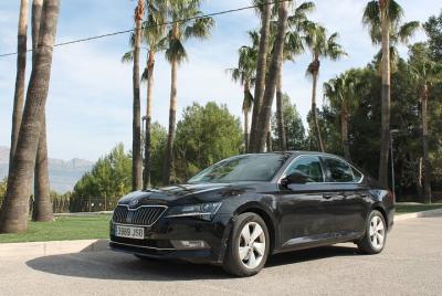 Transfer Alicante Aeropuerto - Benidorm en Coche privado max. 3 pasajeros Transfer Alicante Aeropuerto - Benidorm en Coche privado max. 3 pasajeros
