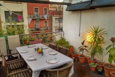 Almuerzo de pasta fresca en una azotea junto a la Sagrada Familia