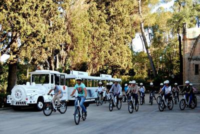 Recorrido de día completo en bicicleta por las bodegas de la región del Penedès