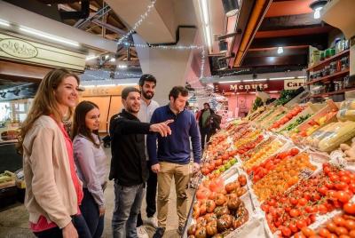 Recorrido gastronómico por los mercados de Barcelona con un chef local
