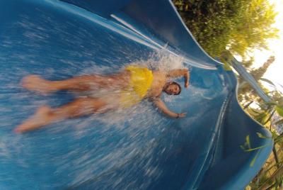 Entrada Evite las colas al Parque acuático Illa Fantasia