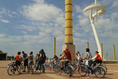 Tour en bicicleta por Montjuïc