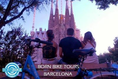 Tour en bicicleta por la Barcelona gótico y modernista