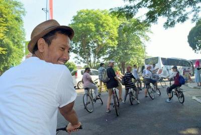 Jakarta Cicloturismo en Taman Mini Indonesia Indah