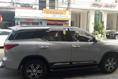 Traslado al aeropuerto o estación de tren en Da Nang desde Hoi An en automóvil privado Traslado al aeropuerto o estación de tren en Da Nang desde Hoi An en automóvil privado