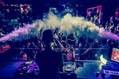 Restaurante y club nocturno superior