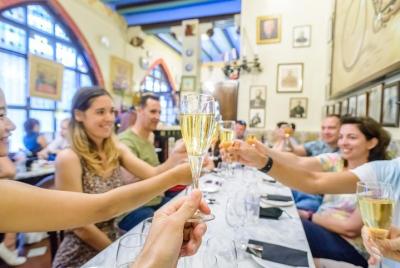 Excursión en bicicleta eléctrica por Barcelona con tapas y bebidas