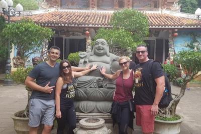 VISITA A LA CIUDAD DE DA NANG con DRAGON BRIDGE, MONTAÑA DE MÁRMOL, MONKEY MOUNTAIN (Privado)  VISITA A LA CIUDAD DE DA NANG con DRAGON BRIDGE, MONTAÑA DE MÁRMOL, MONKEY MOUNTAIN (Privado)