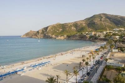 Transfer Albir - Alicante Aeropuerto en Minivan privada max. 6 pasajeros Transfer Albir - Alicante Aeropuerto en Minivan privada max. 6 pasajeros
