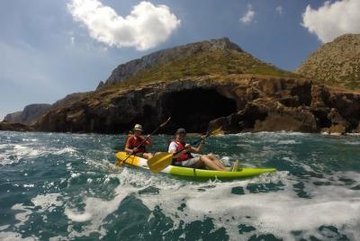 Excursión en kayak y snorkel a la Cova Tallada Excursión en kayak y snorkel a la Cova Tallada