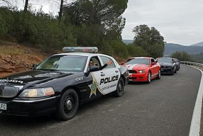 Conduzca un potente Ford Mustang, viva la aventura y disfrute de nuestras rutas Conduzca un potente Ford Mustang, viva la aventura y disfrute de nuestras rutas