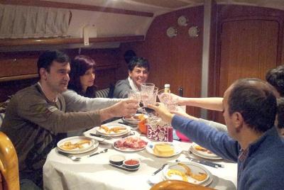 Getxo: Atardecer en velero y cena.