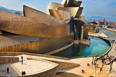 Tour privado: Museo Guggenheim Bilbao Tour privado: Museo Guggenheim Bilbao