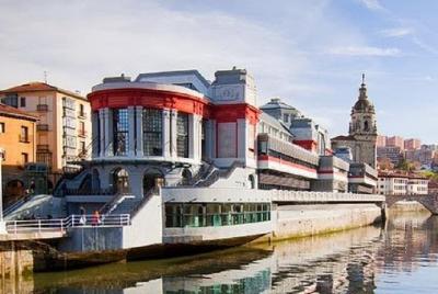 Bilbao clásico y moderno en barco Bilbao clásico y moderno en barco