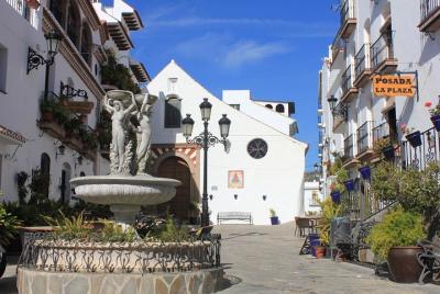 Ruta mudéjar y pueblos blancos: grupo pequeño con almuerzo incluido Ruta mudéjar y pueblos blancos: grupo pequeño con almuerzo incluido