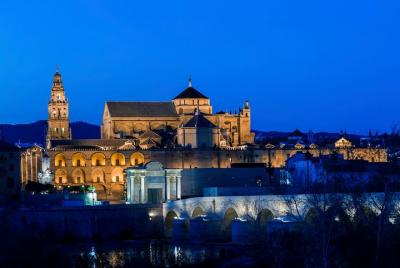 Experiencia en Córdoba con alojamiento y recorrido por la ciudad Experiencia en Córdoba con alojamiento y recorrido por la ciudad