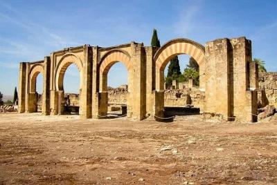 Tour de 3 horas desde Córdoba hasta el sitio de Medina Azahara Tour de 3 horas desde Córdoba hasta el sitio de Medina Azahara