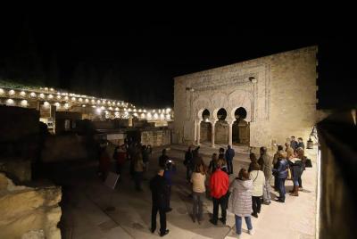 Tour guiado de Medina Azahara en la noche Tour guiado de Medina Azahara en la noche