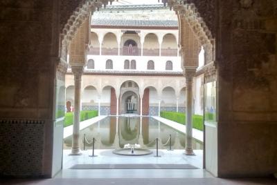 Visita guiada privada entrada Evite las colas a la Alhambra