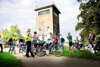 Muro de Berlín privado e historia del tercer reich Tour de 3 horas en bicicleta Muro de Berlín privado e historia del tercer reich Tour de 3 horas en bicicleta
