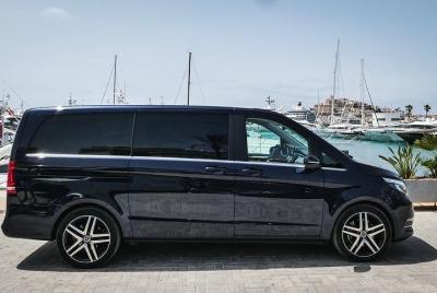 Traslado del aeropuerto de IBIZA a (Zona B) - con Mercedes V max 7pax