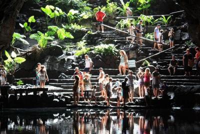 Descubre Lanzarote en un tour premium de un día