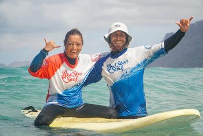 Lección de surf para principiantes en Famara: Introducción al surf