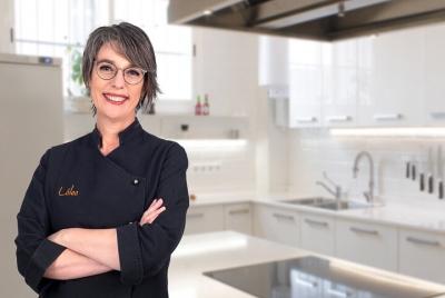 Clase de cocina de tapas en un restaurante privado local