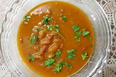 Visita local al hogar junto con paseo por el bazar y sesión de cocina