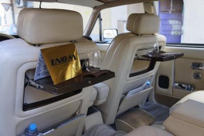 Experiencia gastronómica única en Toledo o Segovia con un Rolls Royce Vintage.