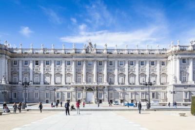 Madrid Premium: entrada sin colas al Palacio Real con visita guia Madrid Premium: entrada sin colas al Palacio Real con visita guia