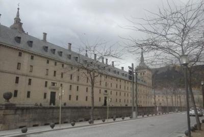 El Escorial: complejo real entre montañas