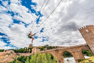 Toledo por tu cuenta, visita desde Madrid incluyendo ticket para Tirolina y Tren Turístico