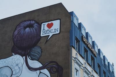 Recorrido privado de arte callejero de Berlín con graffiti, murales y muro de Berlín Recorrido privado de arte callejero de Berlín con graffiti, murales y muro de Berlín