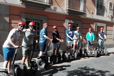 Lugares destacados de Madrid: Recorrido guiado en segway con duración flexible
