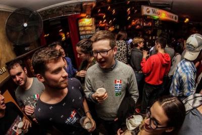 Recorrido por los bares de la azotea en Madrid Experience