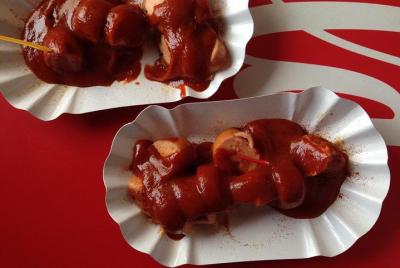 Ku Ku'damm Couture y Currywurst Tour de audio autoguiado por VoiceMap